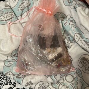 Jewelry Lot Mystery Bag unresearched Costume /vintage Jewelry Craft & Wearable